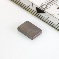 Neodymový magnet hranol 8x5,6x1,6 P 180 °C, VMM5UH-N35UH