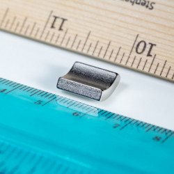 Neodymový magnet-segment R9,80x r6,80x72°x12 N 80 °C, VMM9-N48
