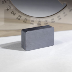 Feritový magnet hranol 40x25x10