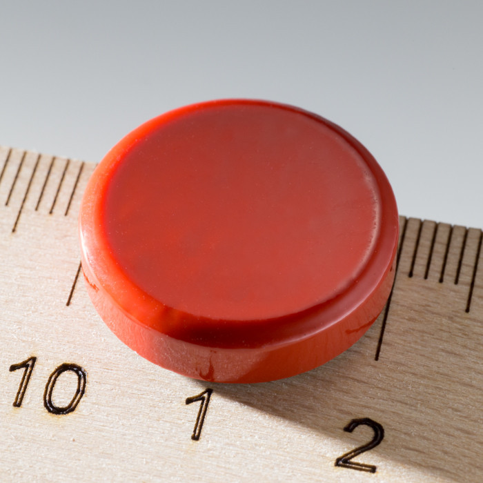 Silnější farebný magnet guľatý pr.20x5 červený
