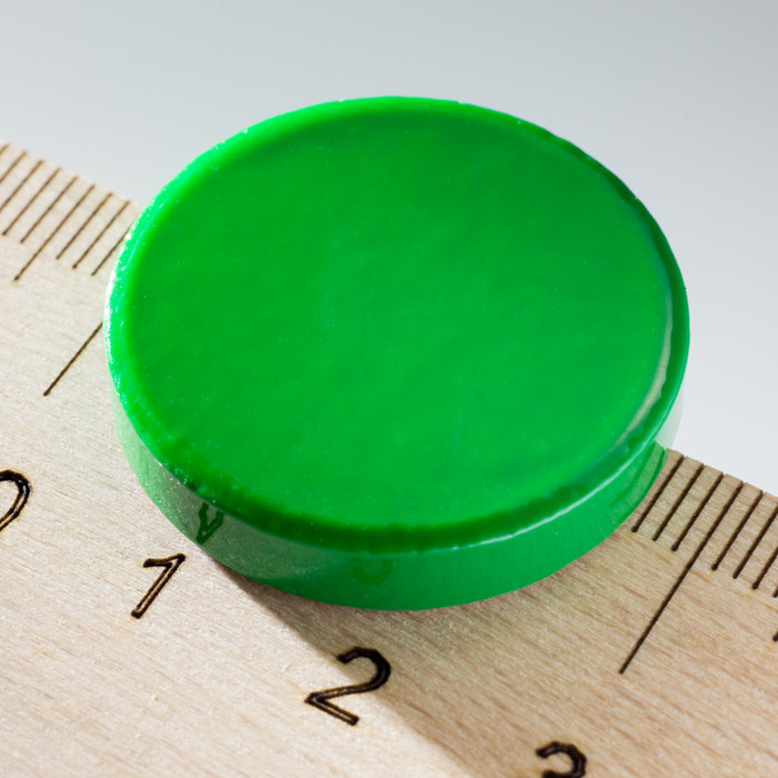 Farebný magnet guľatý pr.26x5 zelený