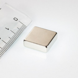 Neodymový magnet hranol 15x15x5 N 80 °C, VMM4-N30