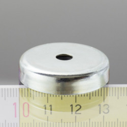 Magnetická šošovka pr. 32, výška 7 mm, vnútorný otvor pre skrutku so zápustnou hlavou pr. 5,5 – 27 g, 72 N