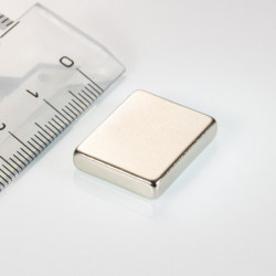 Neodymový magnet hranol 20x16x4 N 80 °C, VMM4-N35