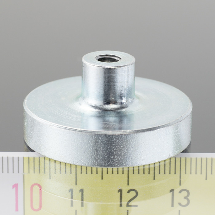 Magnetická šošovka so stopkou pr. 32 x výška 7 mm s vnútorným závitom M5, dlžka závitu 8,5 mm