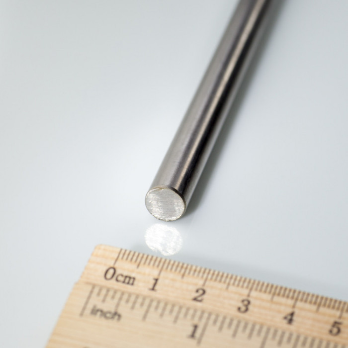 Nerezová oceľ 1.4301 – gulatina pr. 10 mm, dĺžka 1 m