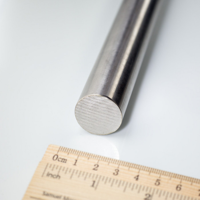 Nerezová oceľ 1.4301 – gulatina pr. 25 mm, dĺžka 1 m