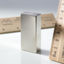 Neodymový magnet hranol 55x25x15 N 80 °C, VMM4-N35