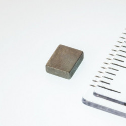 Neodymový magnet hranol 5x4x1,6 P 180 °C, VMM5UH-N35UH
