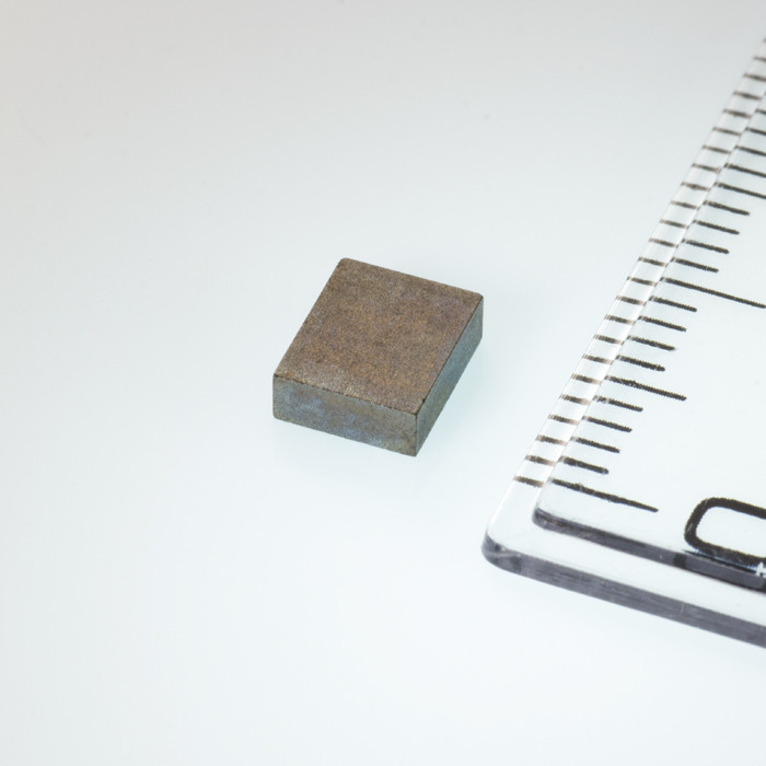 Neodymový magnet hranol 6x5x2 P 180 °C, VMM5UH-N35UH