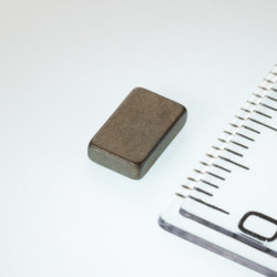 Neodymový magnet hranol 8x5x2 P 80 °C, VMM5-N38