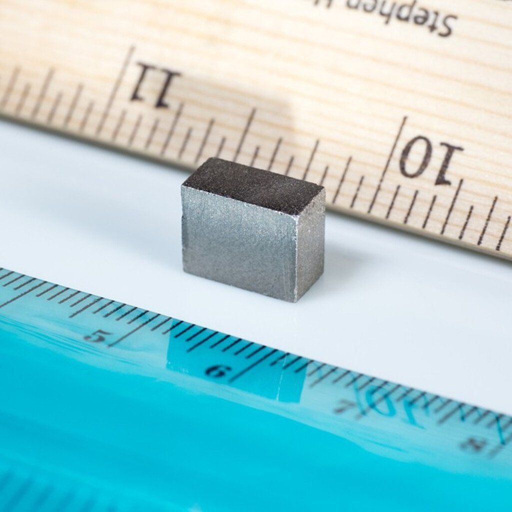 Samáriový magnet hranol 10x8x5 mm